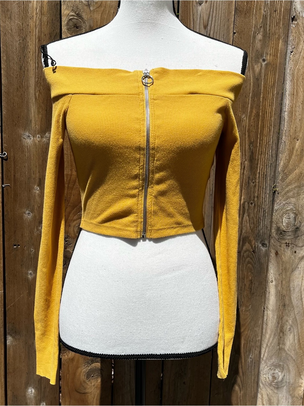 Forever 21 Off the shoulder Bright Mustard Ribbed Crop Top Accepting Offers!